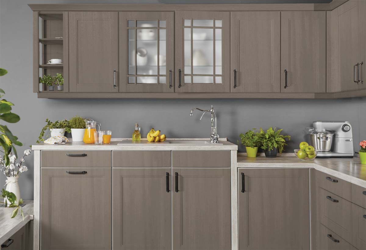 Retique It Multi-purpose Smooth Finish Kit (Large) in Harbor Gray for interior wood cabinets with a sleek, smooth top coat finish.