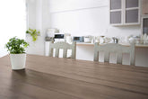 Retique It Bare Wood Kit interior top coat in gloss finish, showcasing a smooth wooden tabletop with a clear glossy surface.