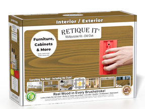 Retique It® Old Oak Multipurpose Kit retail box featuring an Old Oak wood finish, red graining tool demonstration, and furniture, cabinets & more project imagery.